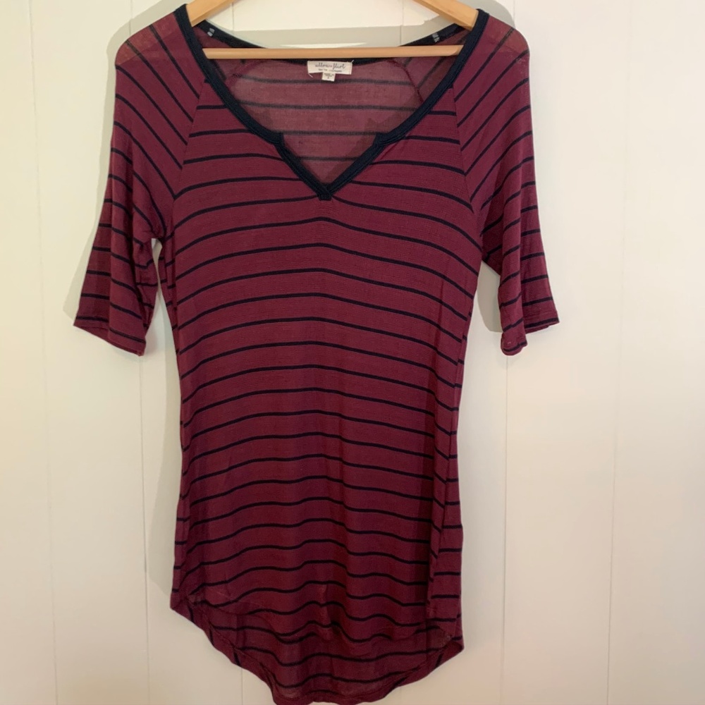 Ultra Flirt-3/4 Sleeve Henley. V-Neck Shirt-Small